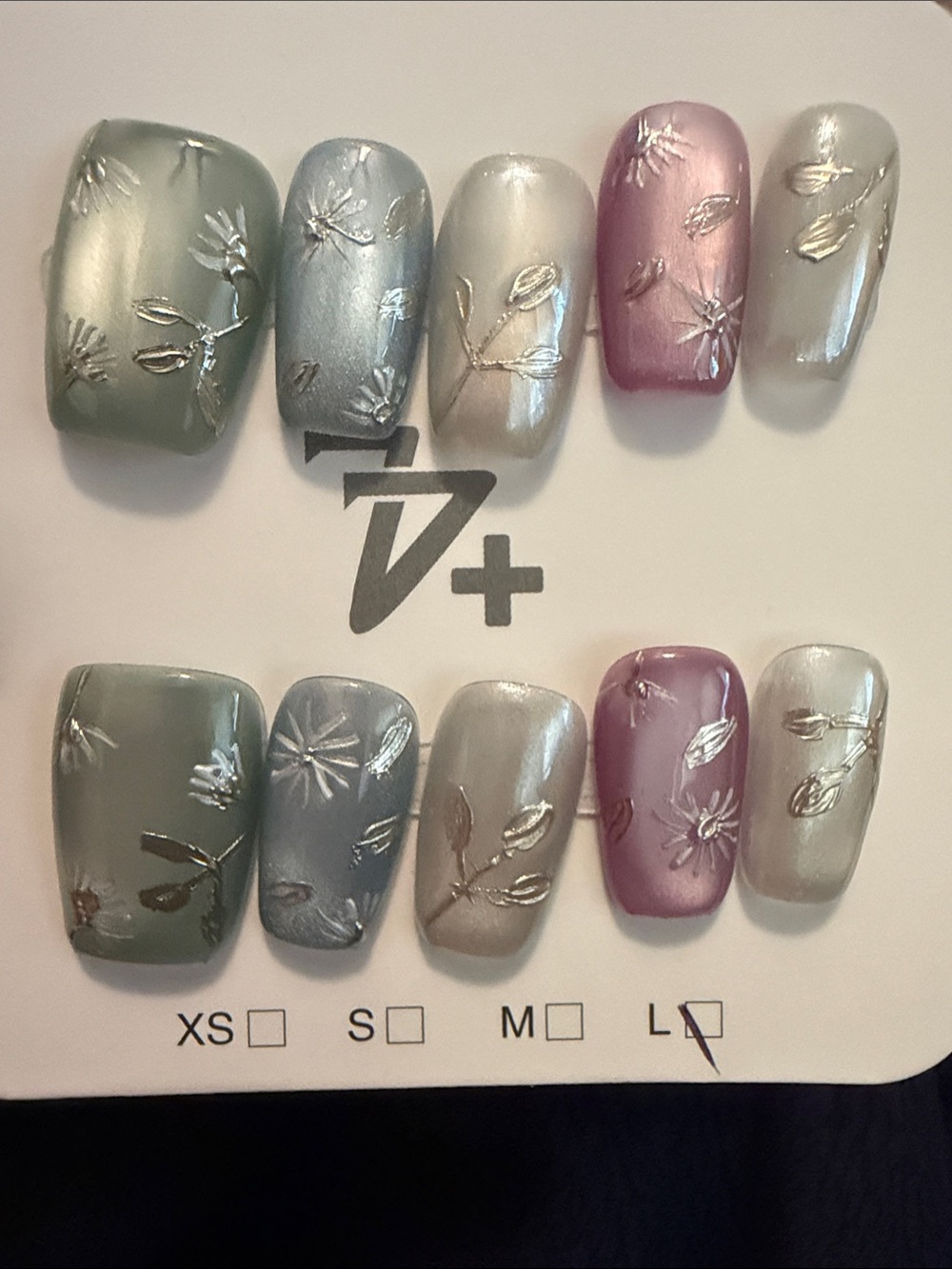 Floral Metallic Catey handmade acrylic Press-On Nail Set - Green, Silver & Mauve